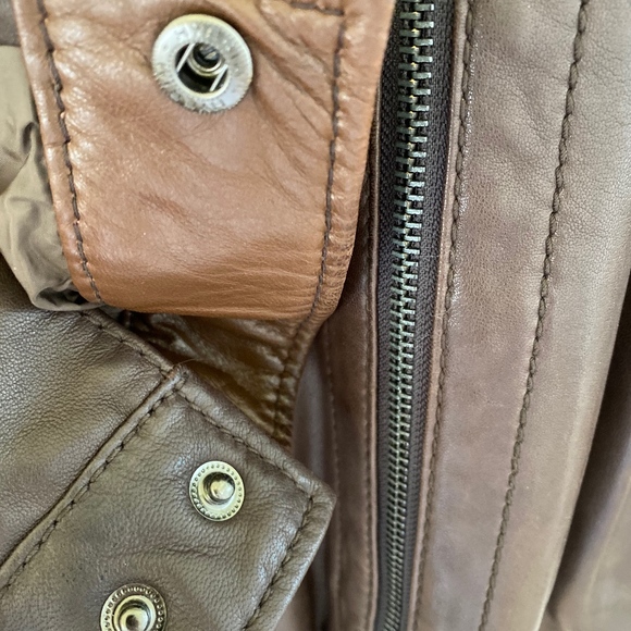 BARNEYS NEW YORK men's brown leather jacket - Picture 3 of 8